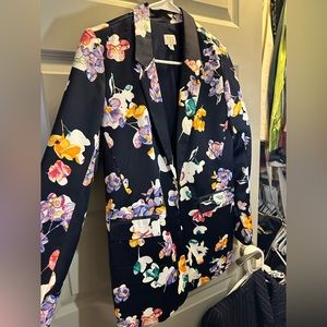 Extra small floral blazer.